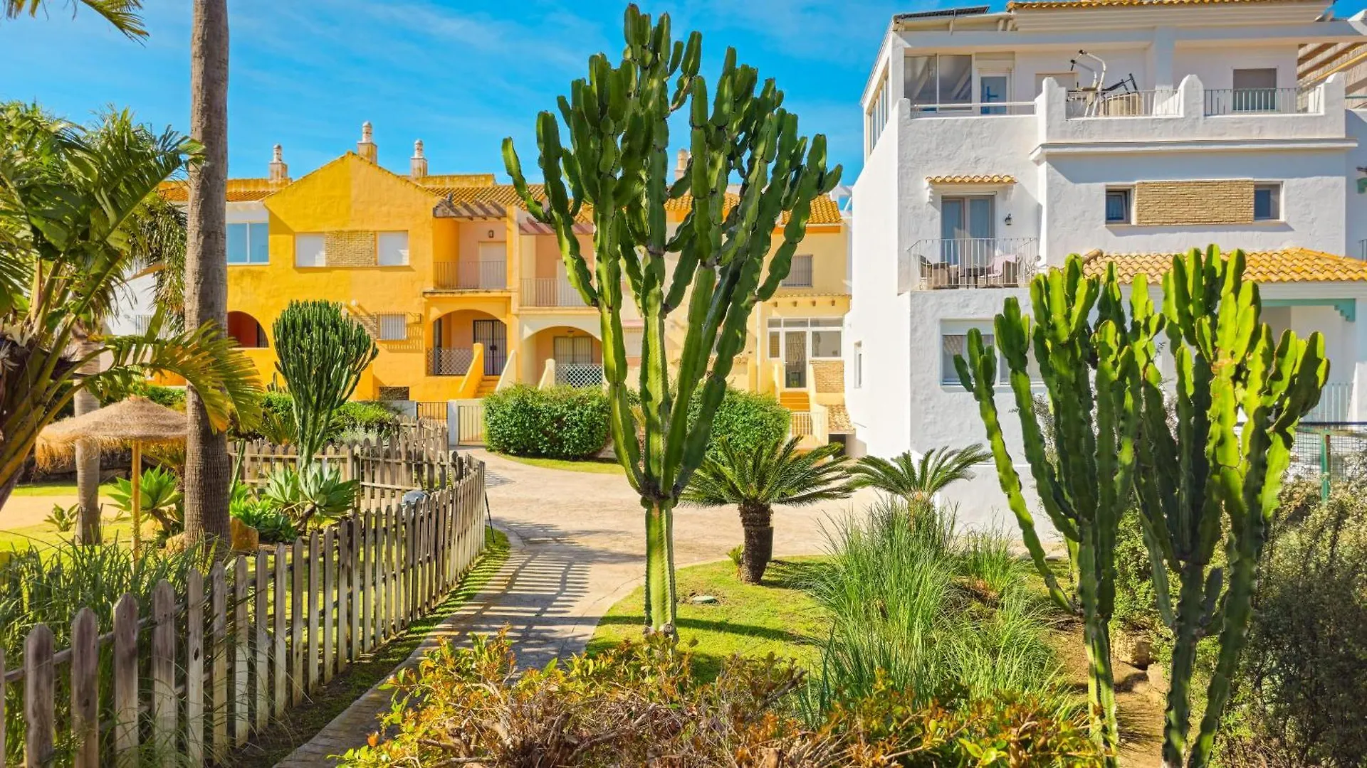 Zahara Sol Villas Y Apartamentos By Qhotels Zahara de los Atunes Spain