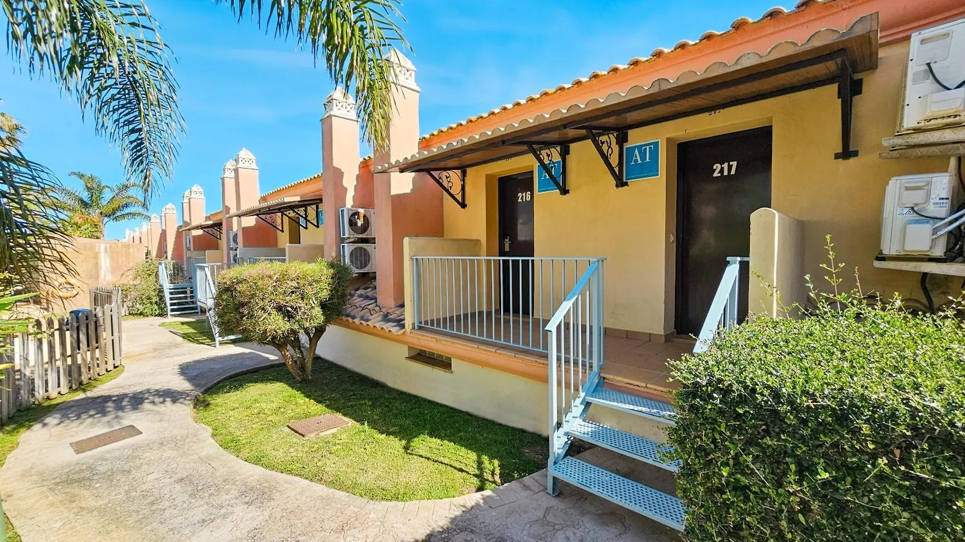 Apartment Zahara Sol Villas Y Apartamentos By Qhotels Zahara de los Atunes Spain