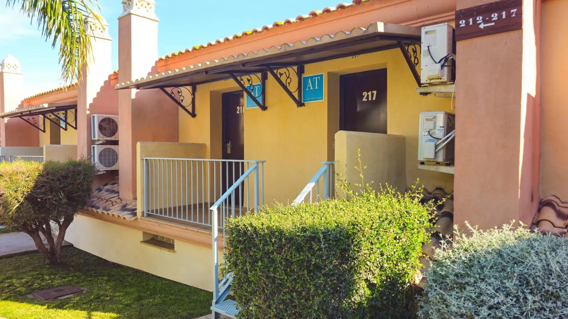 Zahara Sol Villas Y Apartamentos By Qhotels Zahara de los Atunes